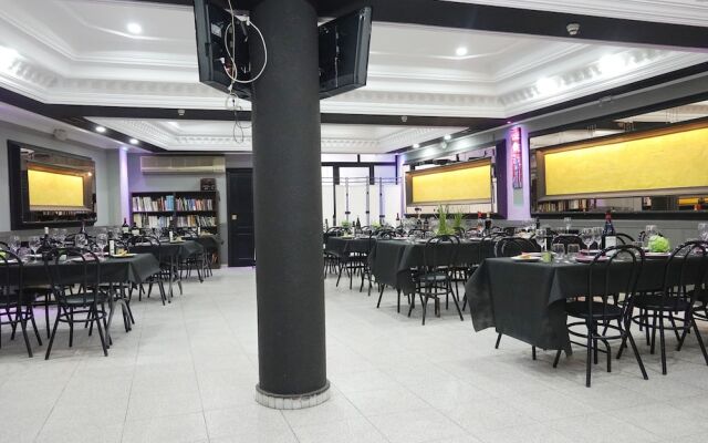 Cafe Bar Hotel Jefi