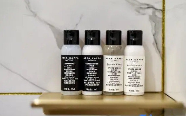 XANA Deluxe Hotel (Beijing Tiananmen Square Qianmen Subway Station)