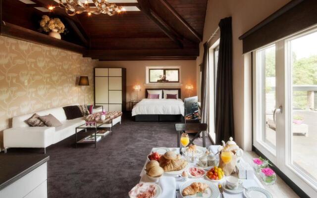 Aubergine Logeren & Dineren