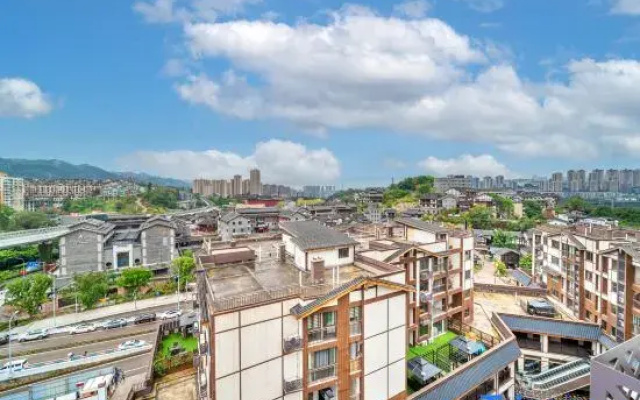 Shachi Songpin Homestay (Ciqikou Subway Station)