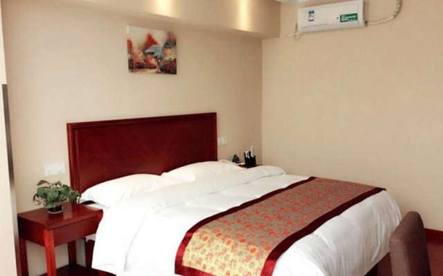 GreenTree Inn BeiJing YiZhuang West TongJi Road Metro Station Express Hotel – Guest Rooms – Beijing