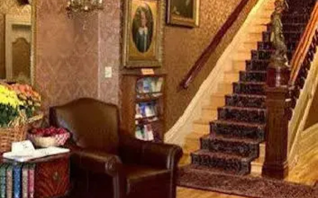 Waverley Inn