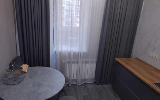 Apartment on the 5th lane, 131