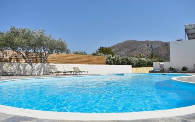 Rousolakos Apartments