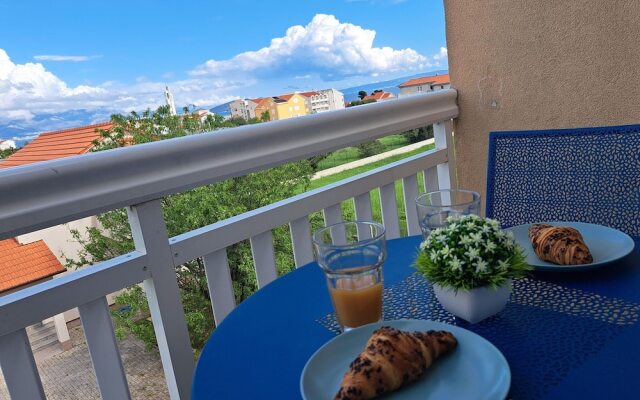 Apartment in Kastel Stafilic Near the sea