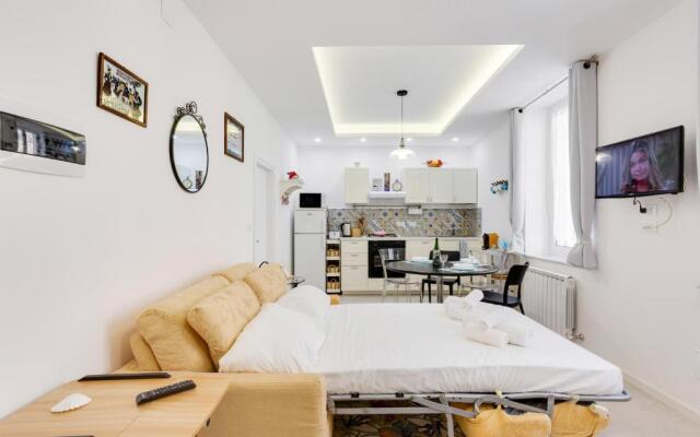 PRA' Modern & Cozy Apartment