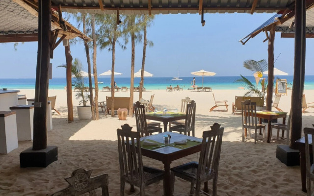 Nungwi Inn Beach Cottages