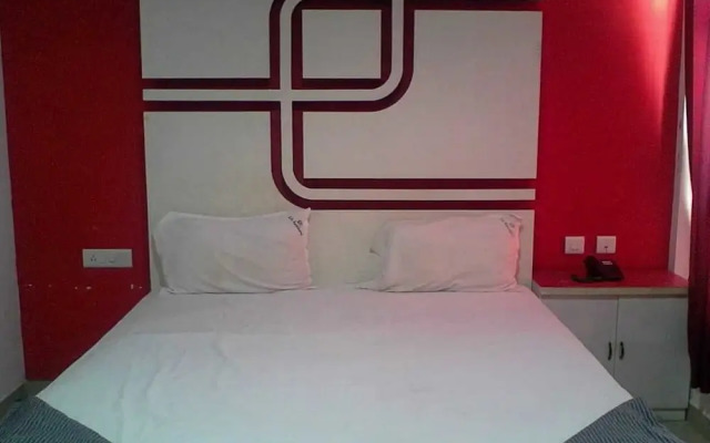 Hotel SR Residency