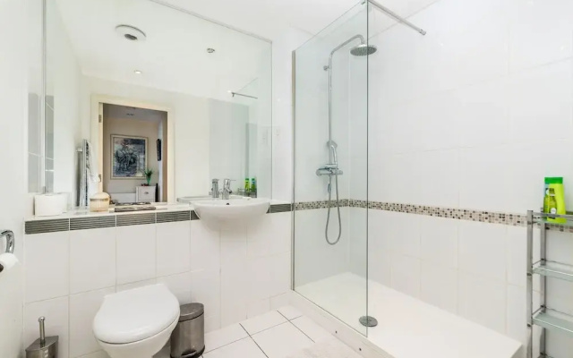 NEW Fantastic Modern 1 Bedroom Flat Holloway Road