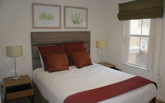 Regal Oaks 4 Bed Townhome