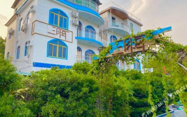 Sanyuehai Youth Inn