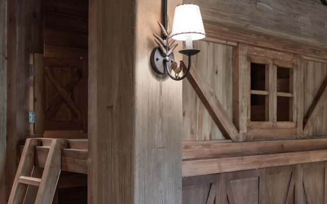 Castle Farmstay Hotel