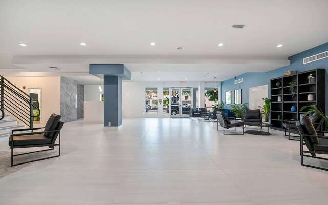 Garden Hotel Miami International Airport
