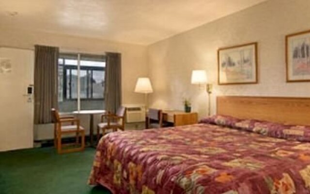 Attleboro Motor Inn