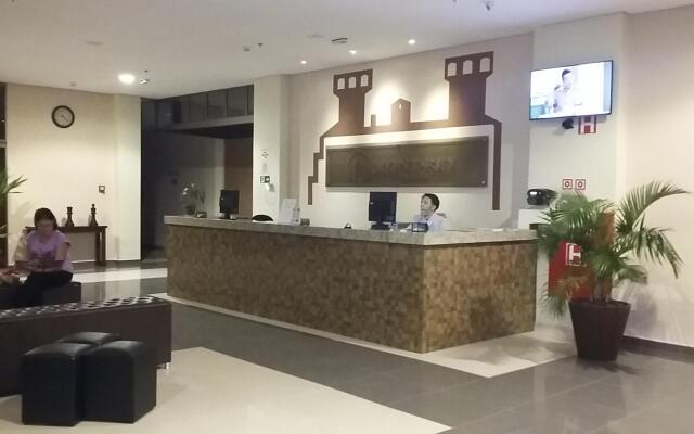 Mont Rey Hotel