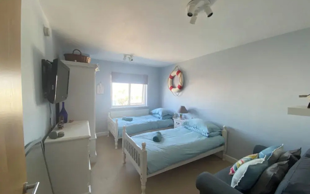 10 Pen Llanw Tides Reach