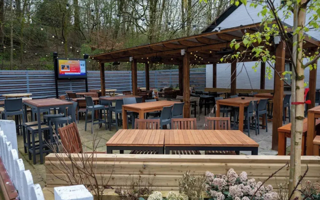 Fernhurst Lodge by Greene King Inns