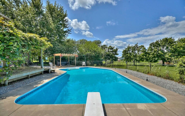 Canadian Grand Executive Villa