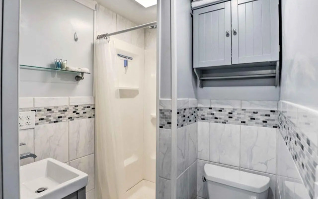 'little Piece of Heaven' Rental Near Dtwn Corning!
