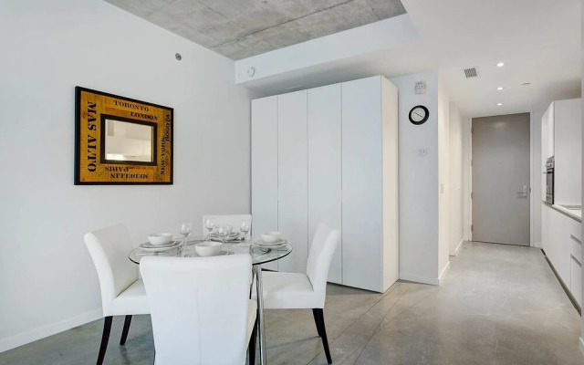 Bijoux Square Apartments