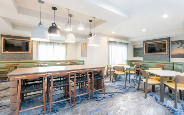 Fairfield Inn & Suites By Marriott - Brunswick