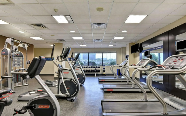 Hampton Inn & Suites Newark-Harrison-Riverwalk