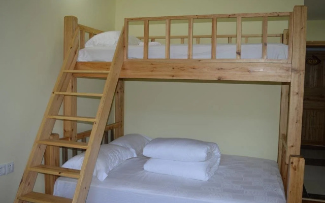 Qingfengge Hostel
