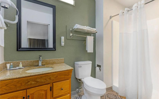 Quality Inn & Suites Orangeburg