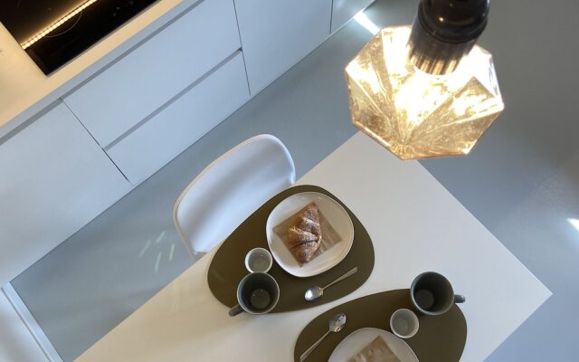 Pietro Micca 4 - Mansarda in Bianco P IVA