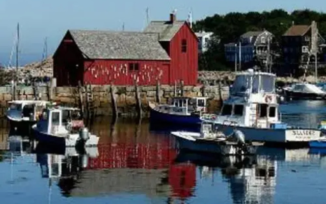 Halyard Guest House