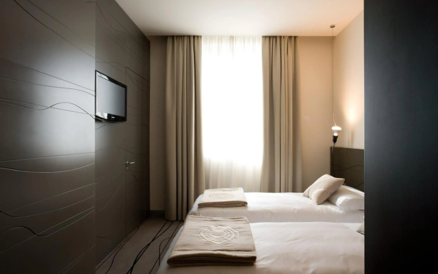 Eos Hotel