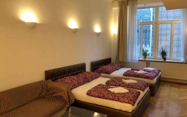 Corso Apartment Erzsebet