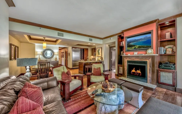 Premium  With The Ritz-carlton Amenities 3 Bedroom Condo by RedAwning
