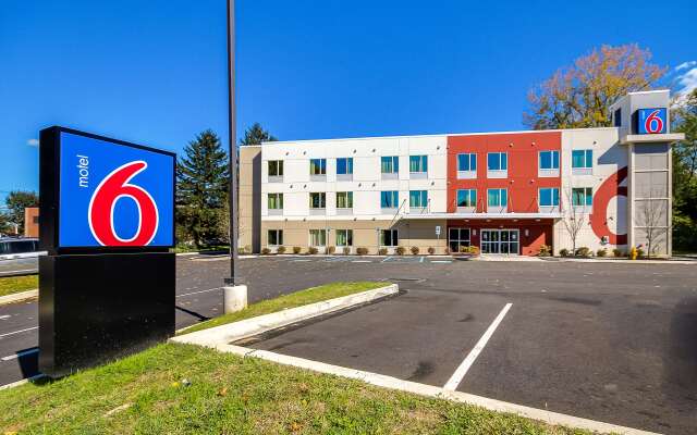 Motel 6 Allentown, PA