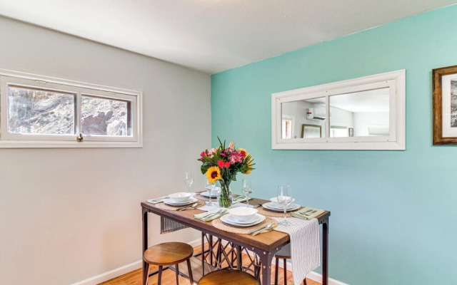 Downtown Ouray Apt w/ River & Mountain Views!