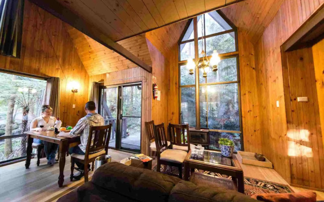Springbrook Mountain Chalets