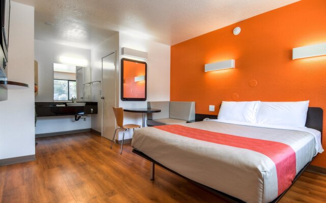 Motel 6 San Diego, CA - Hotel Circle - Mission Valley