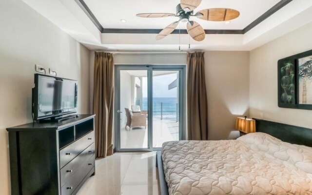 Elegant Beachfront Condo at Diamonte del Sol - 801s by RedAwning
