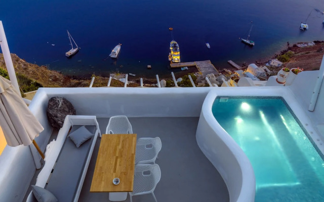 Allure Breeze Suites