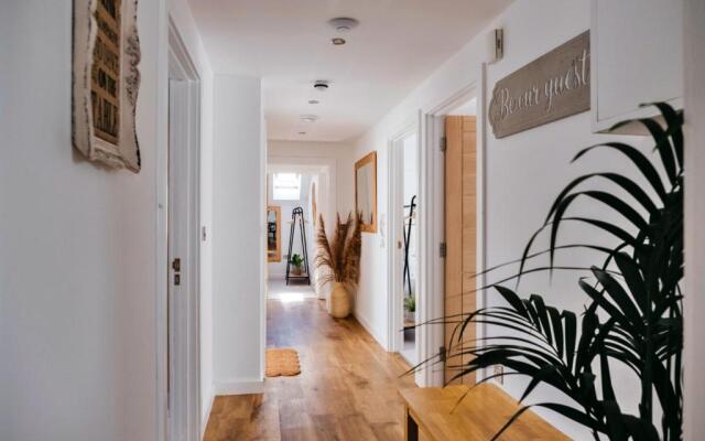 Tolcarne Stay - Luxury Newquay Apartment