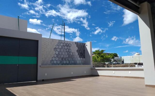 9 Estrellas Casa Hotel