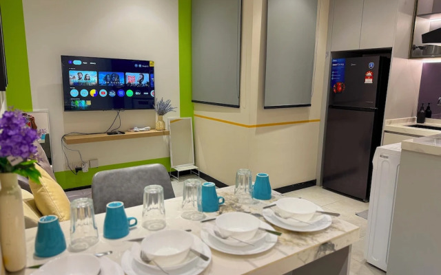 Neu Suites By Serenity Vacation Homes