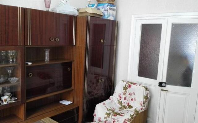Room on Ardzinba 26