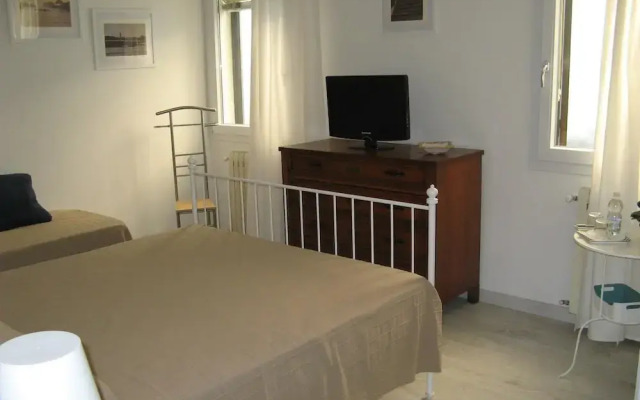 Venice Home