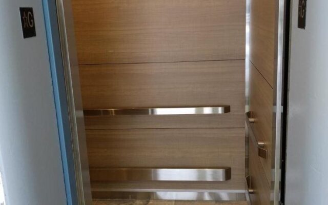 Admiral Resort Motel