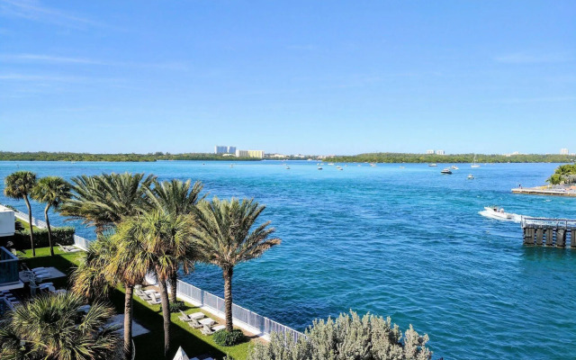 Beach Haus Bal Harbour