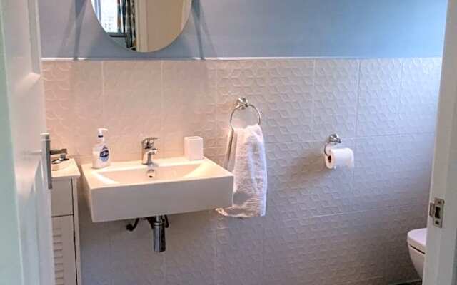 Dongola Bed & Breakfast