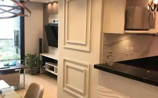 Dpto de Lujo. Lugar estratégico de CDE