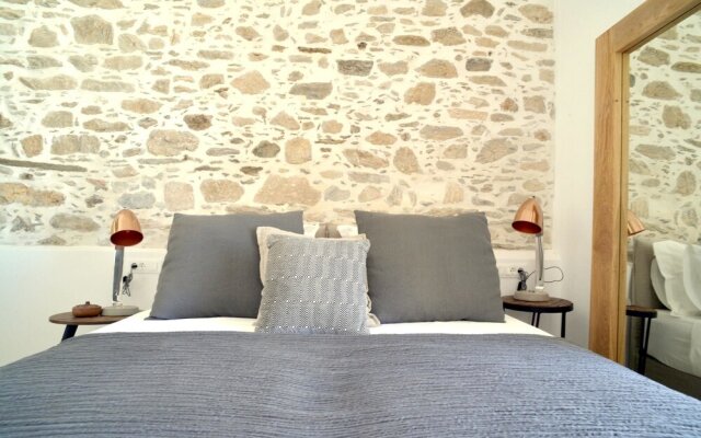 Apartment with 3 Bedrooms in Ano Syros, with Wonderful Sea View, Terrace And Wifi