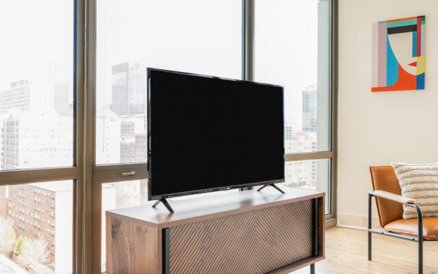 Chicago | Spacious 3BD/2BA South Loop Apartment